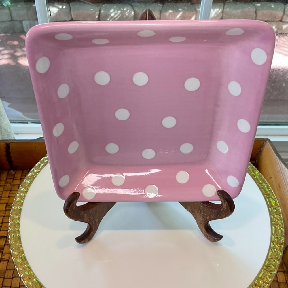 Pampered Chef Pink White Plates 4 Total